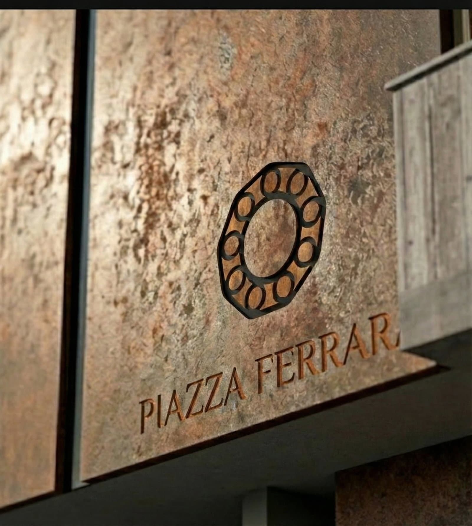 Piazza Ferrara