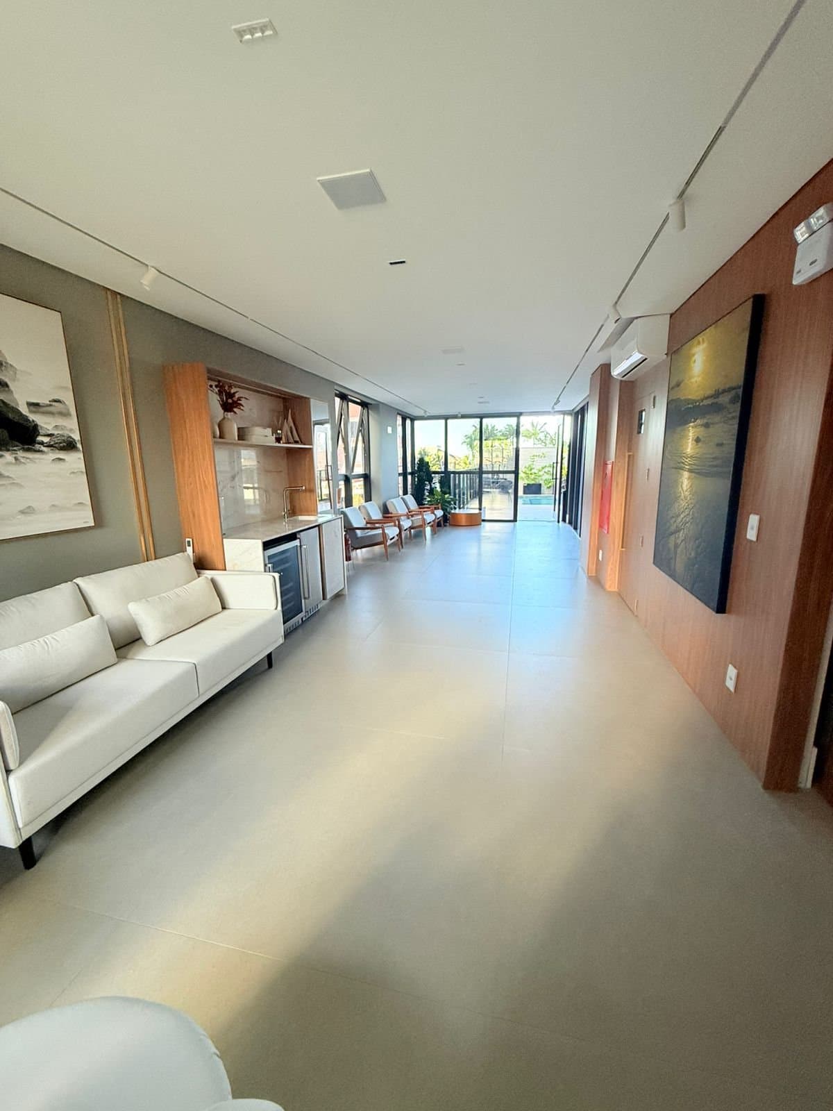 Apartamento de 3 quartos com 3 suítes e 134 m² em Bal. Piçarras