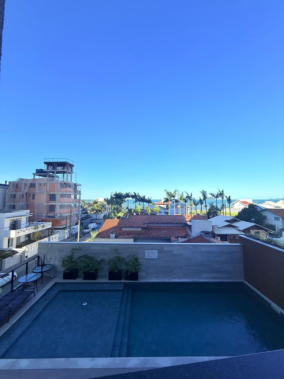 Apartamento de 3 quartos com 3 suítes e 134 m² em Bal. Piçarras