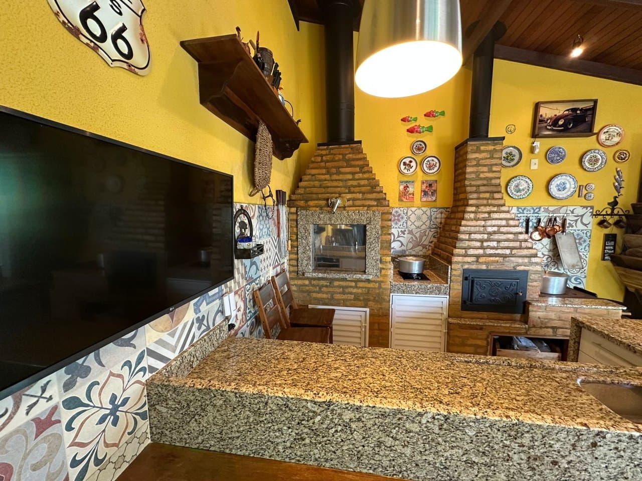 Casa de 3 quartos com 3 suítes e 180 m² em Bal. Piçarras