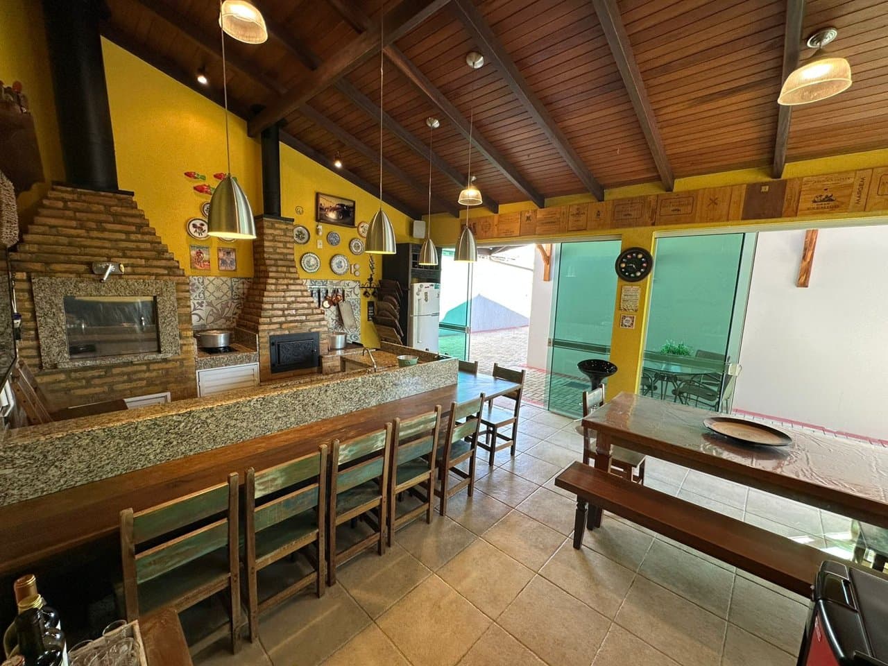 Casa de 3 quartos com 3 suítes e 180 m² em Bal. Piçarras