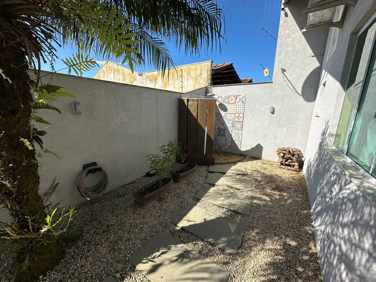 Casa de 3 quartos com 3 suítes e 180 m² em Bal. Piçarras