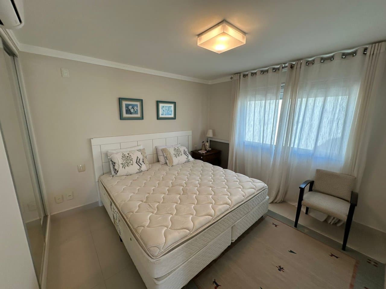 Casa de 3 quartos com 3 suítes e 180 m² em Bal. Piçarras