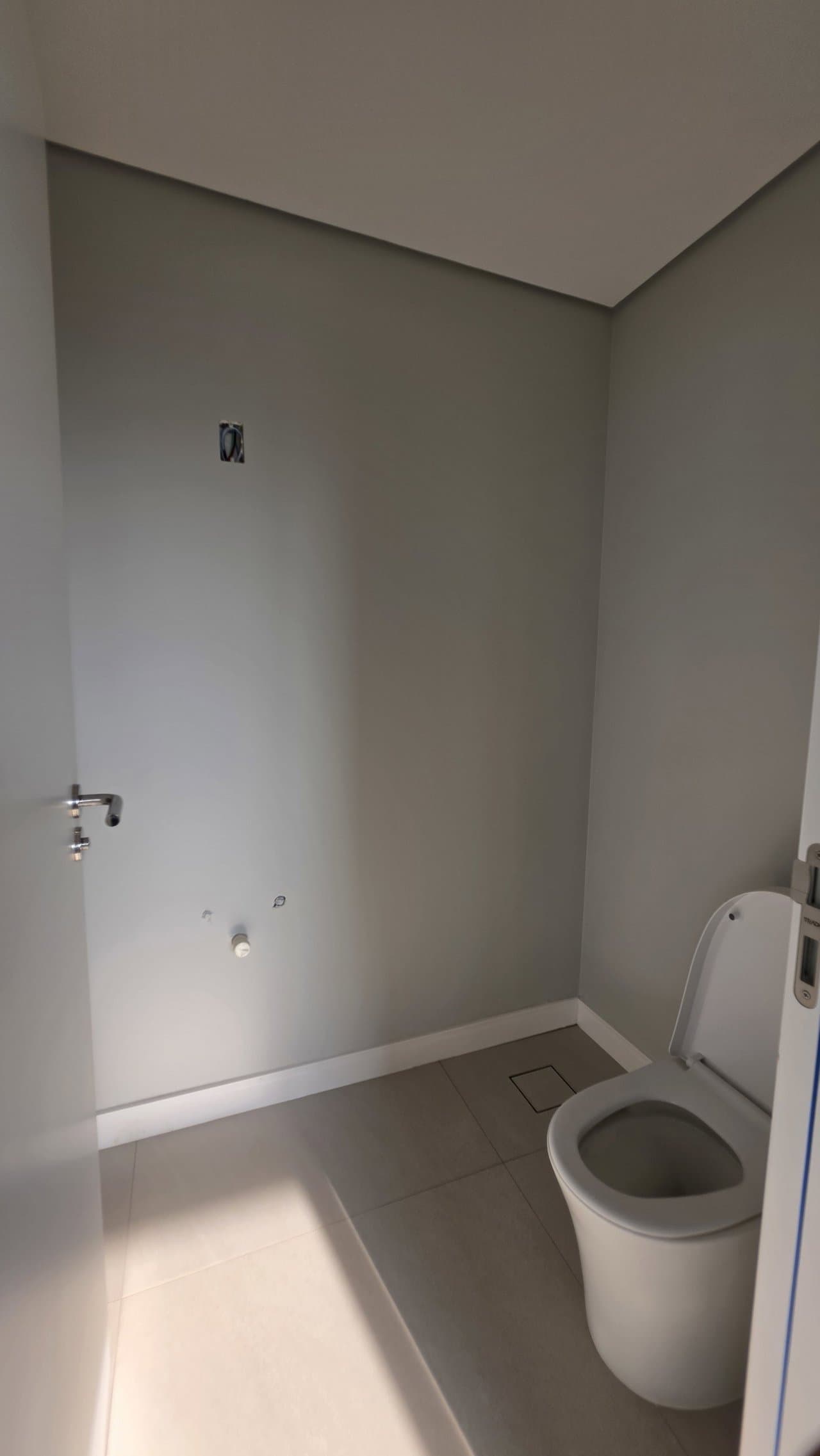 Apartamento de 3 quartos com 3 suítes e 145 m² em Bal. Piçarras
