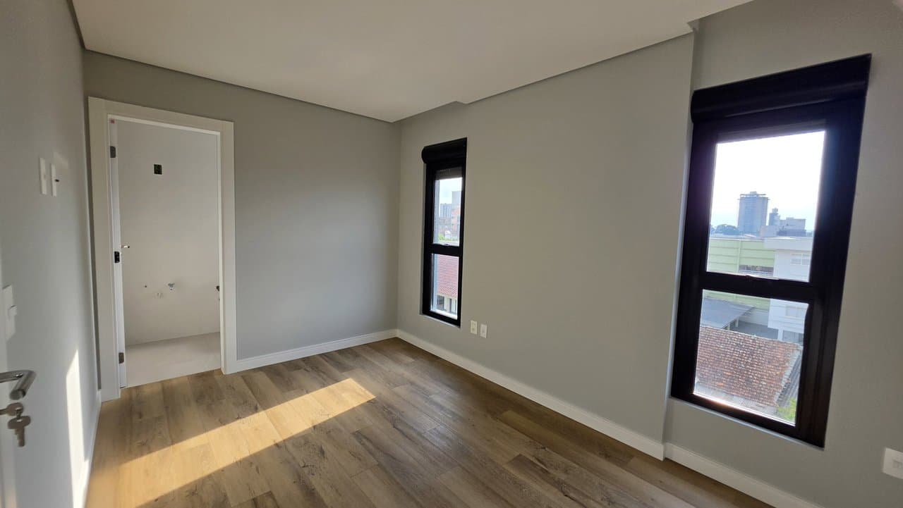 Apartamento de 3 quartos com 3 suítes e 145 m² em Bal. Piçarras