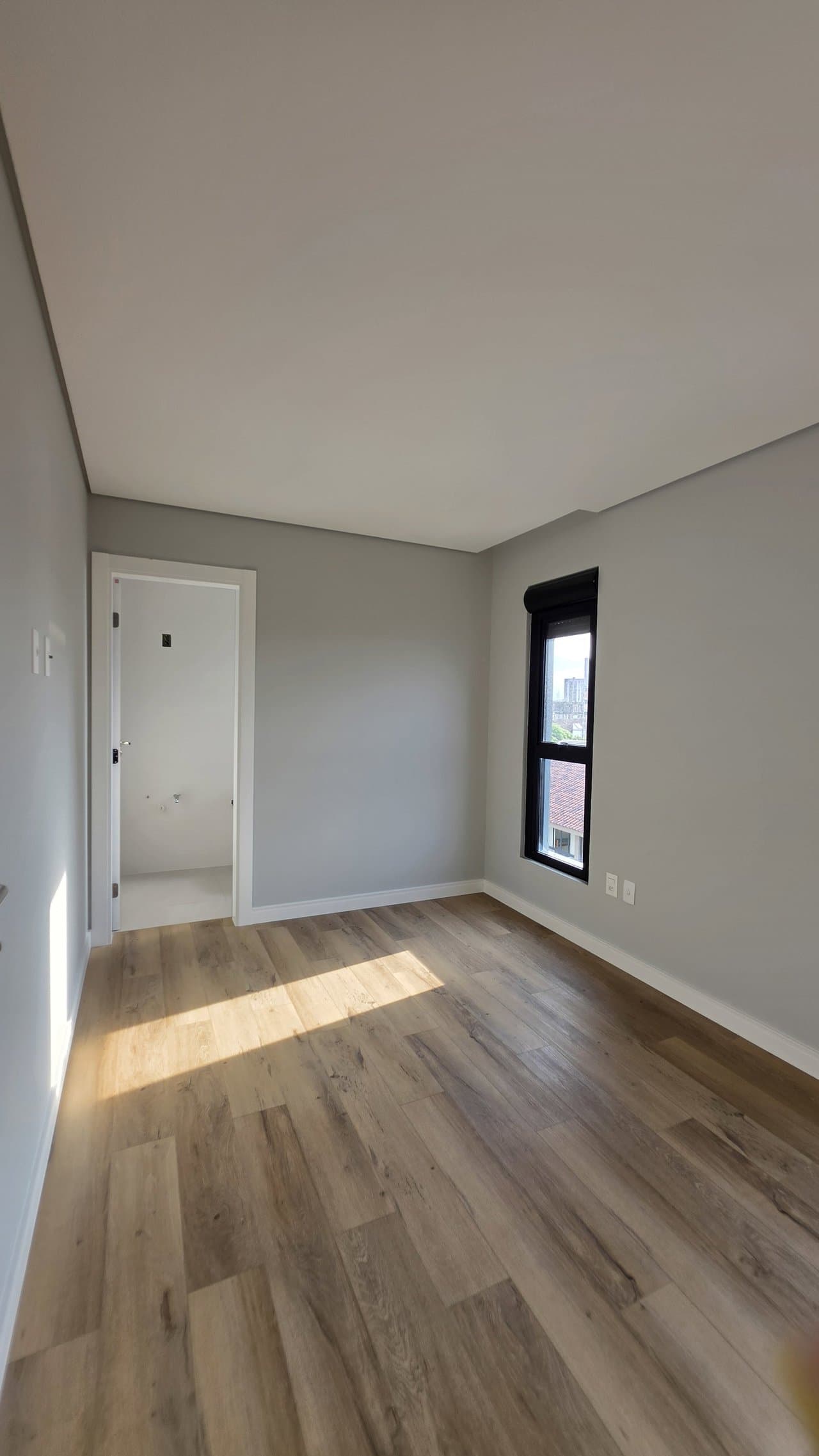 Apartamento de 3 quartos com 3 suítes e 145 m² em Bal. Piçarras