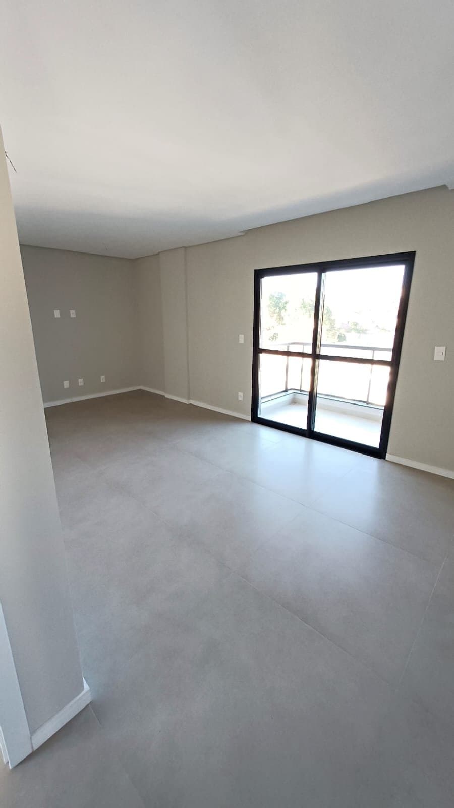 Apartamento de 2 quartos com 2 suítes e 72 m² em Bal. Piçarras