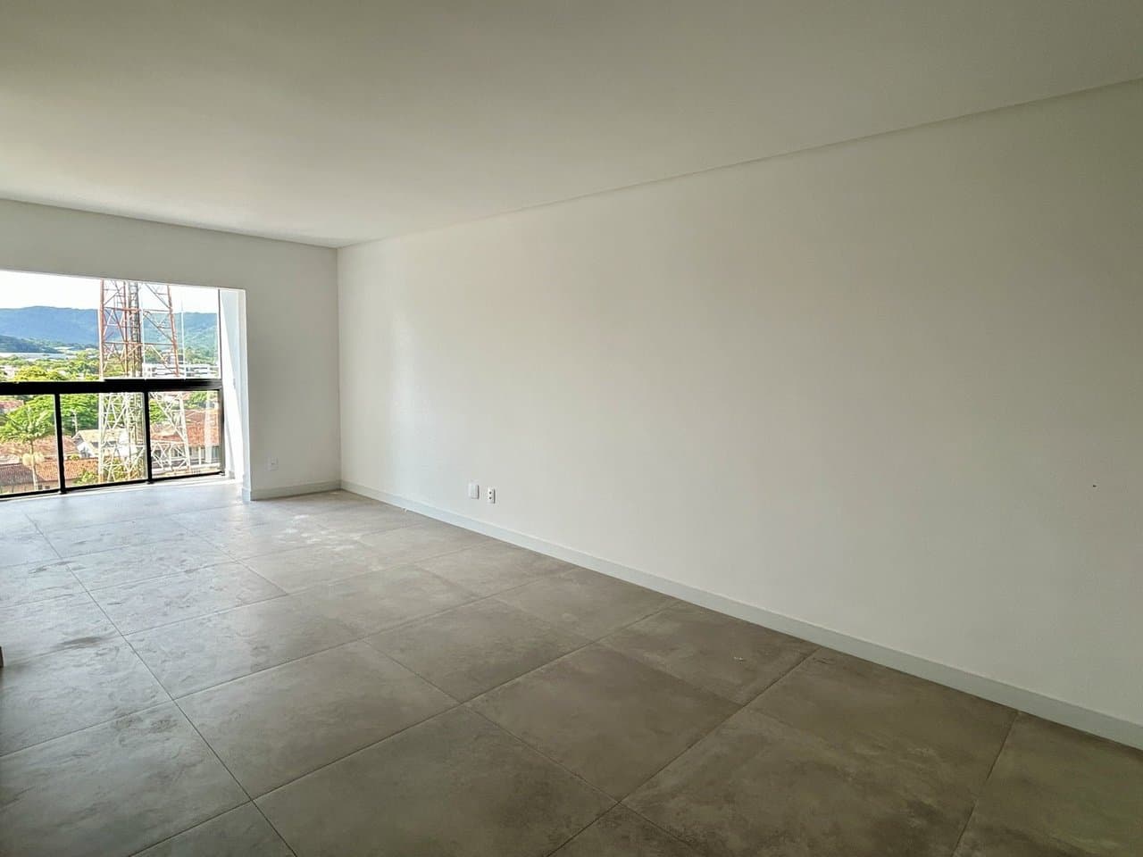 Apartamento de 1 quarto com 1 suíte e 78 m² em Bal. Piçarras