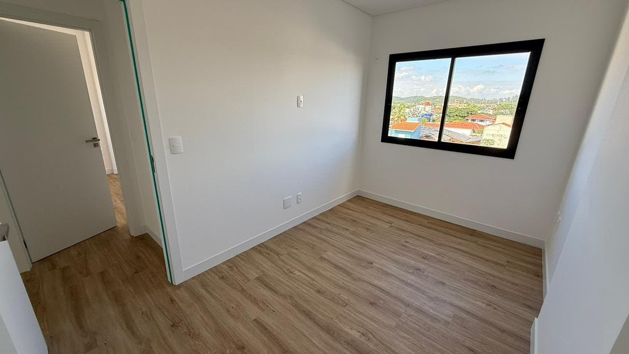 Apartamento de 1 quarto com 1 suíte e 78 m² em Bal. Piçarras
