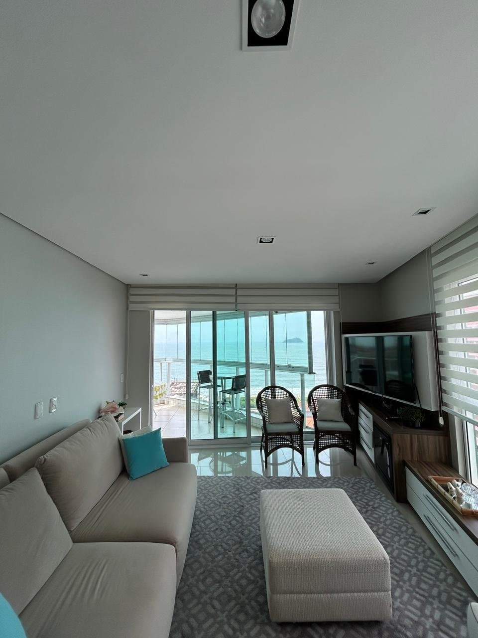 Apartamento de 3 quartos com 1 suíte e 160 m² em Bal. Piçarras