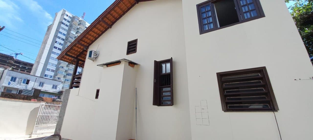 Casa de 2 quartos com 1 suíte e 173 m² em Centro, Bal. Piçarras