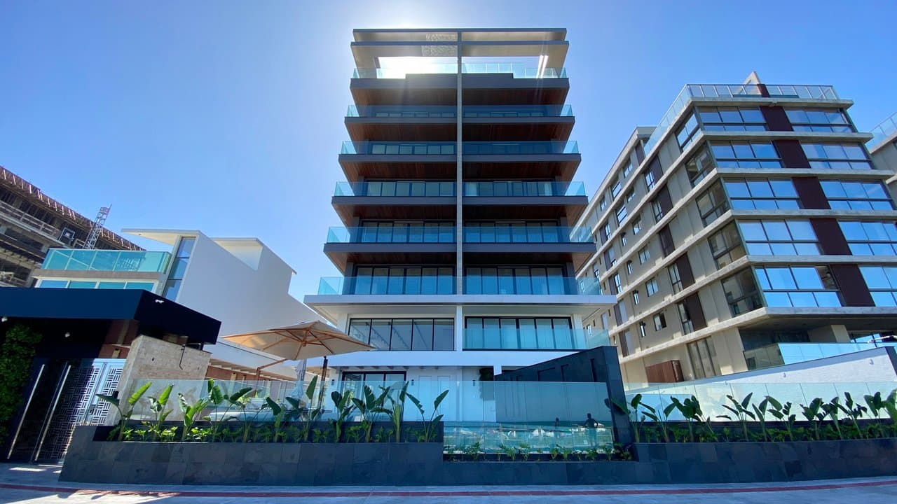 Bay House Residence