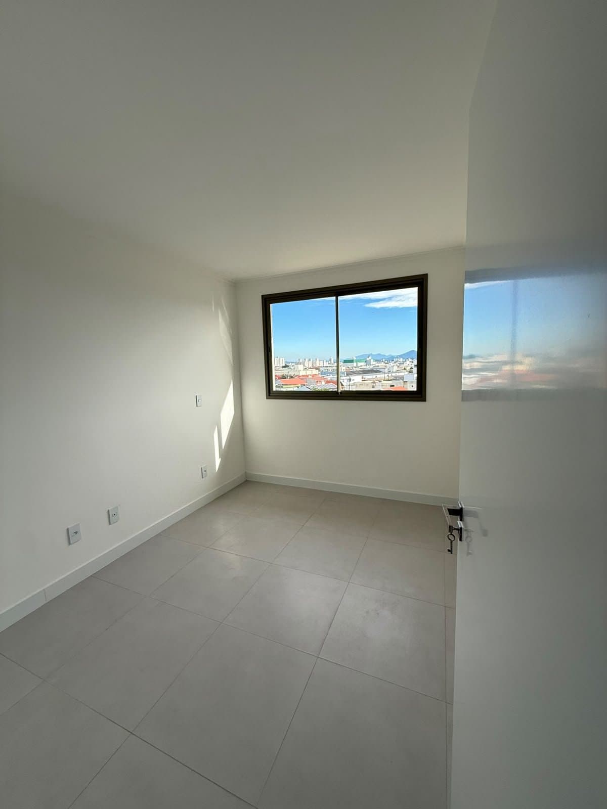 Apartamento de 3 quartos com 1 suíte e 85 m² em Itajaí