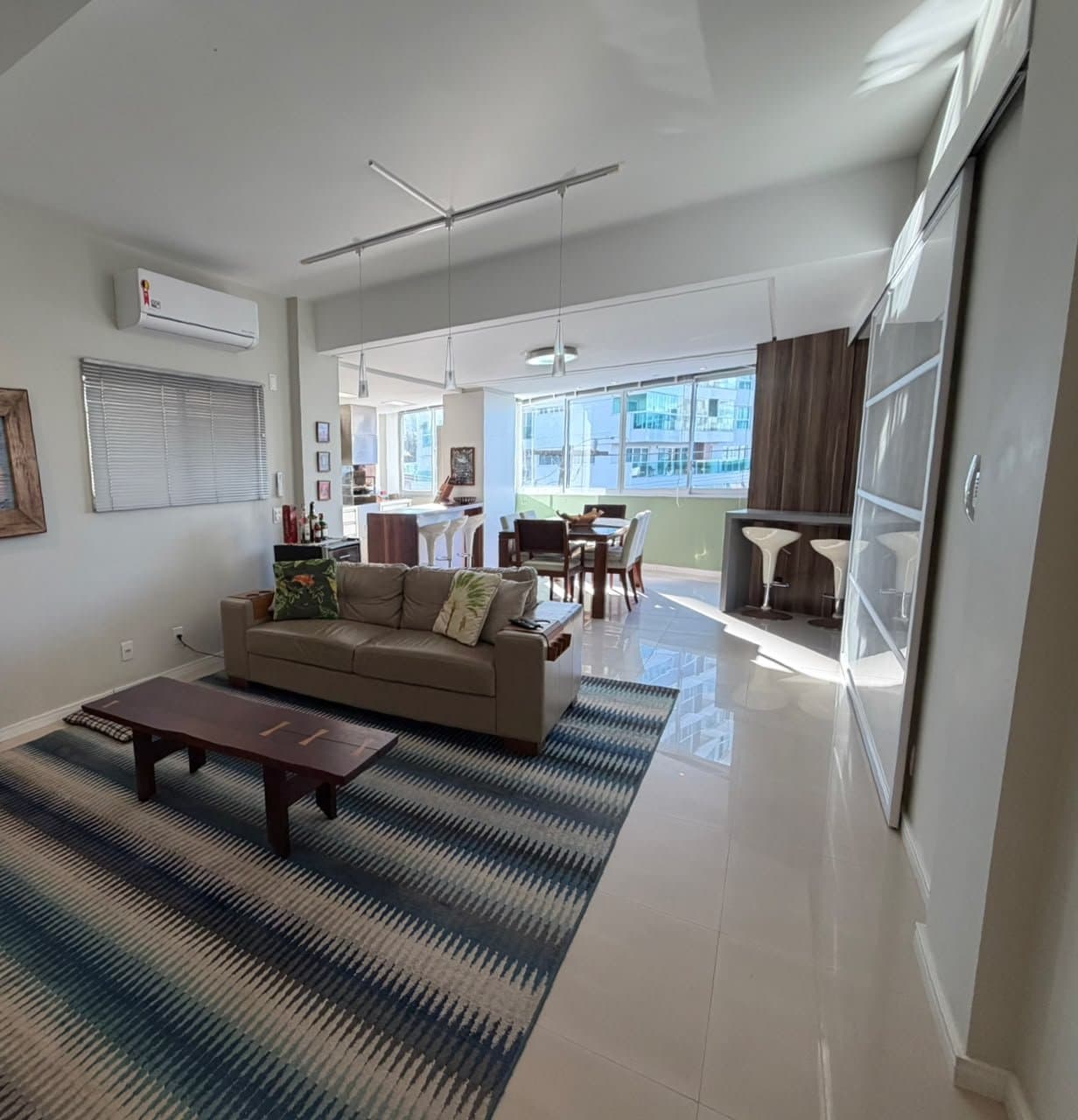 Apartamento de 3 quartos com 1 suíte e 99 m² em Itajaí