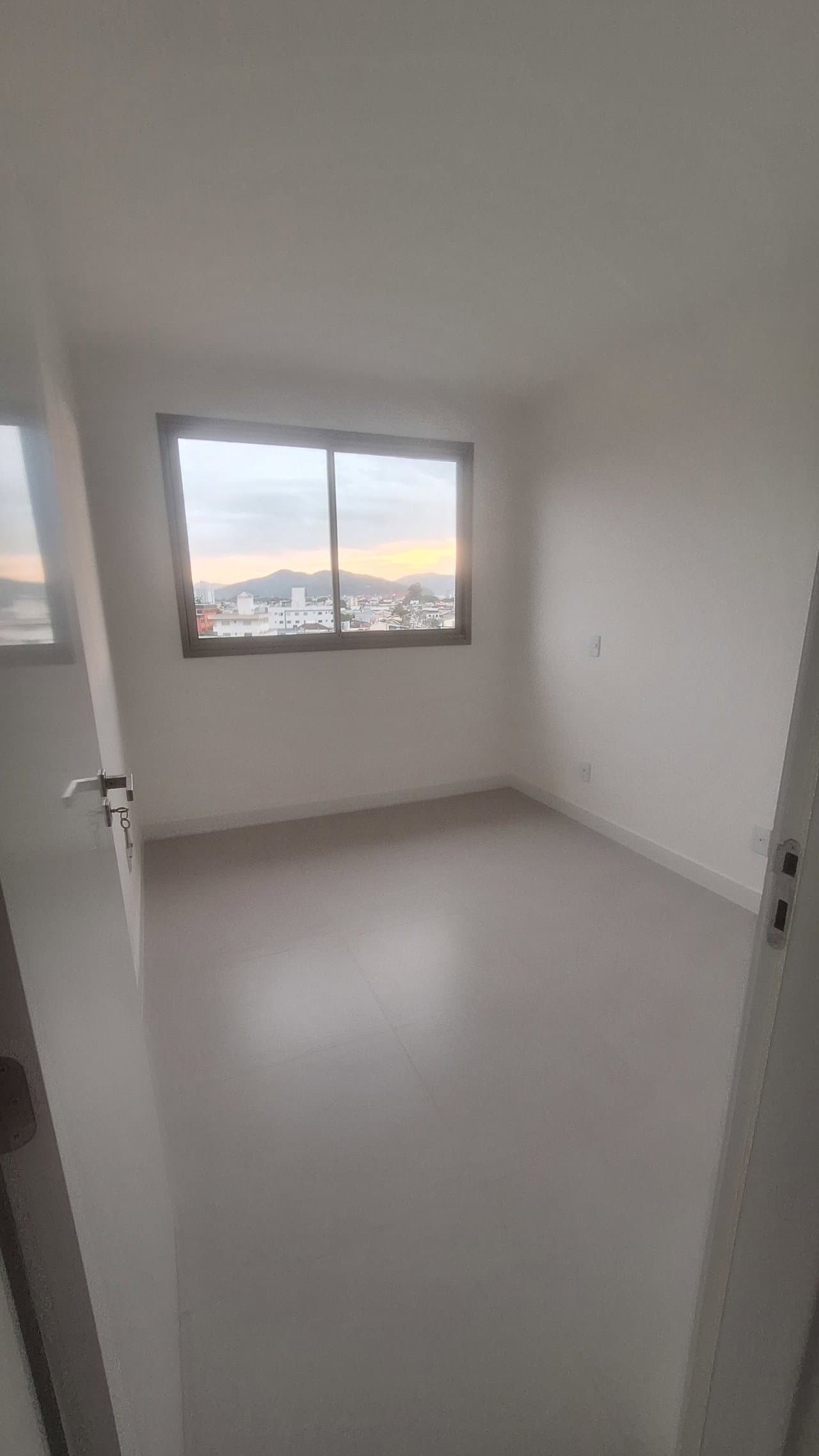 Apartamento de 3 quartos com 1 suíte e 85 m² em Itajaí