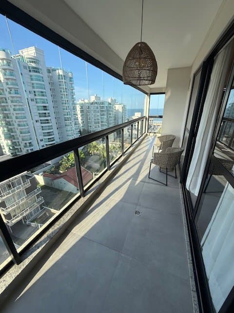 Apartamento de 3 quartos com 3 suítes e 133 m² em Itajaí