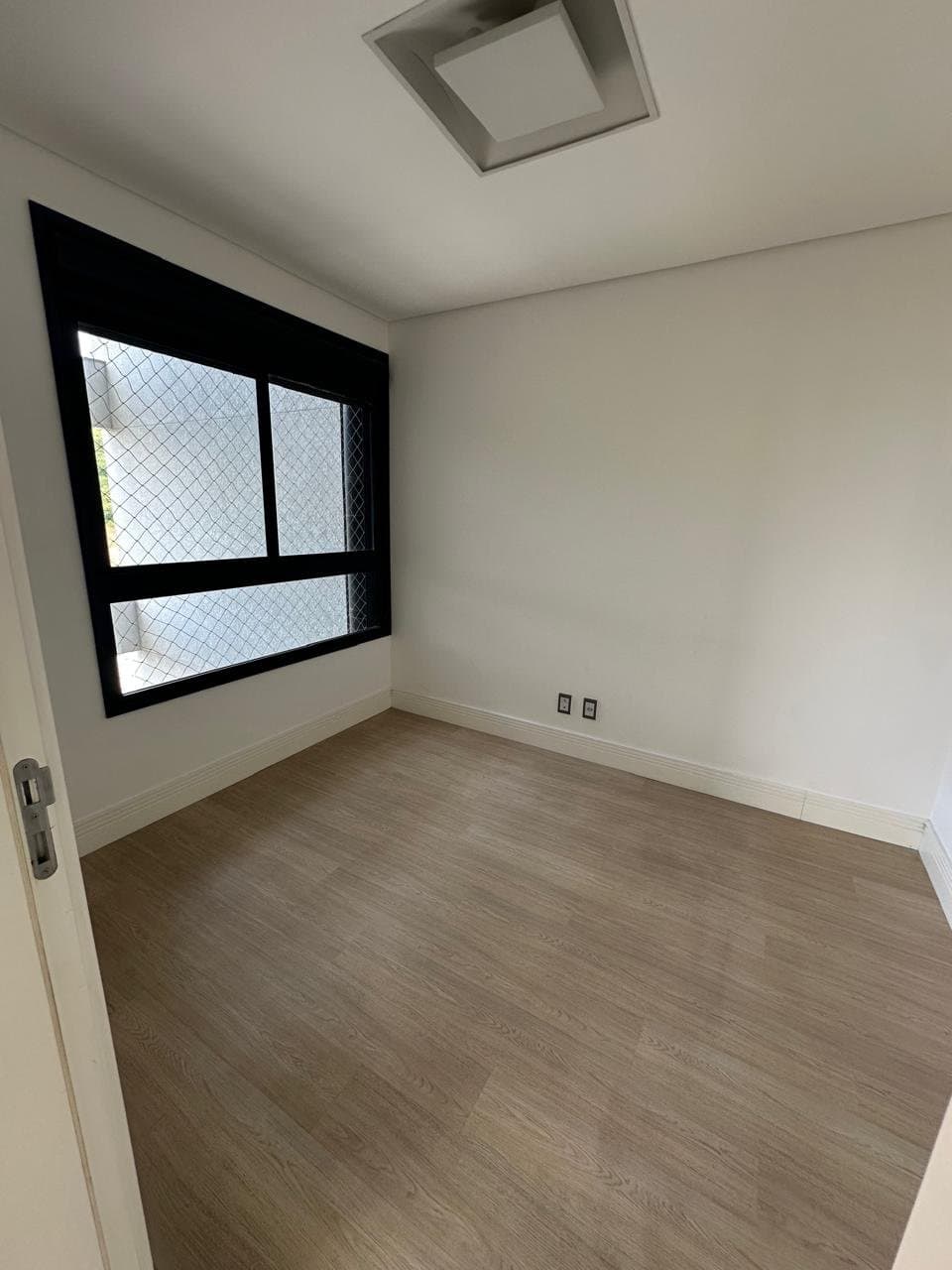 Apartamento de 3 quartos com 1 suíte e 80 m² em Itajaí