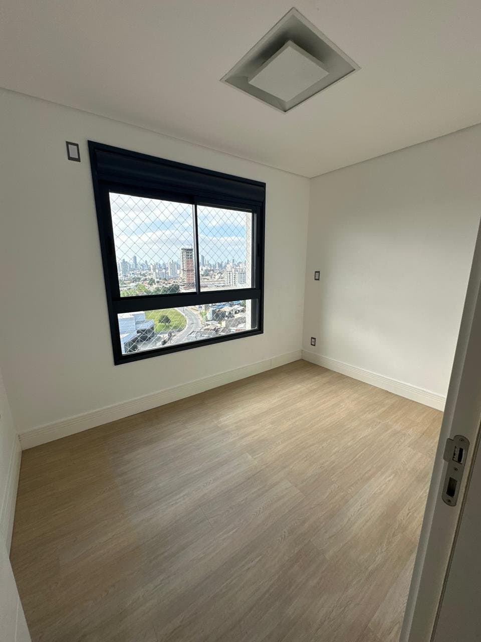 Apartamento de 3 quartos com 1 suíte e 80 m² em Itajaí