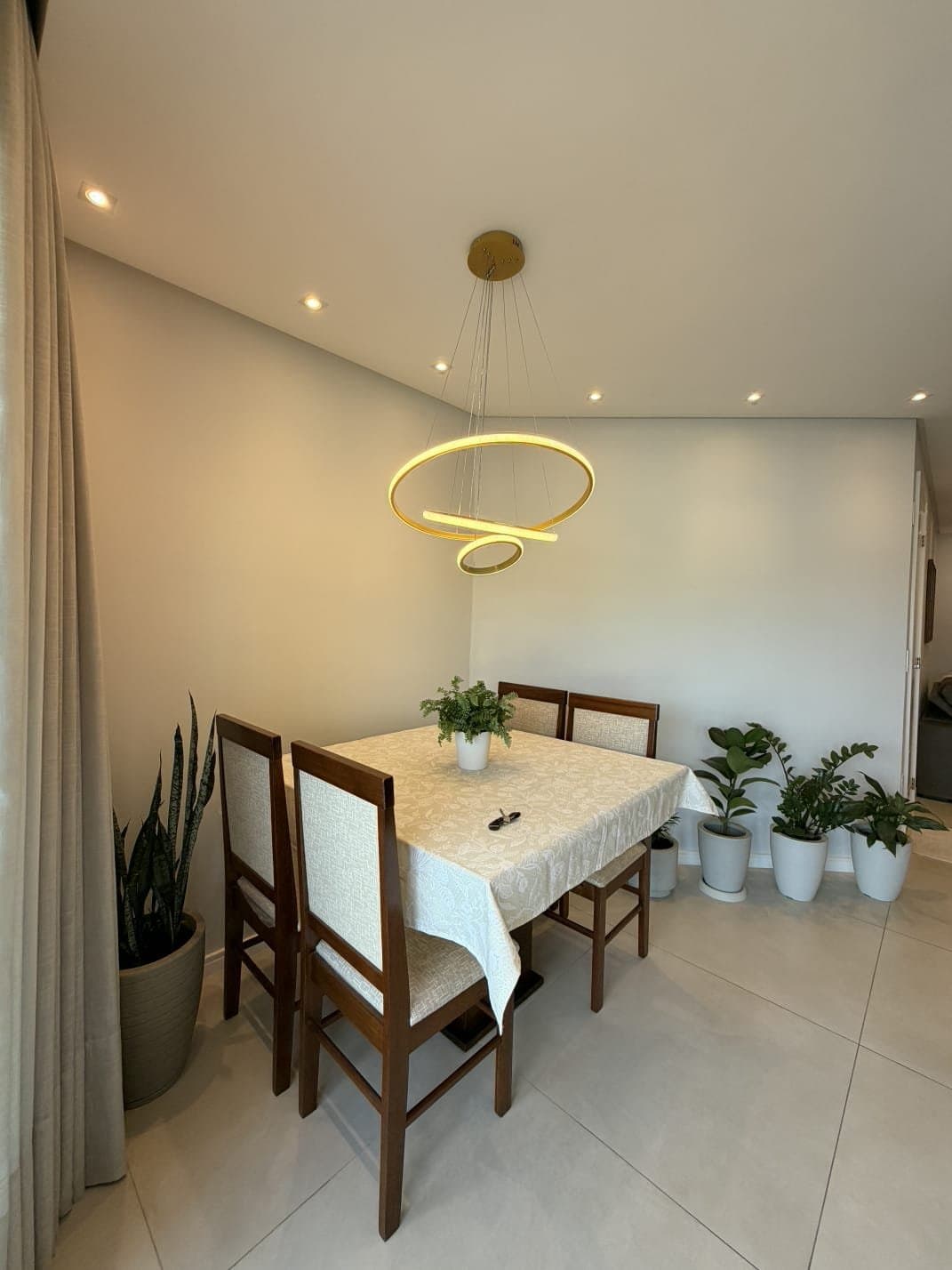 Apartamento de 2 quartos com 1 suíte e 80 m² em Itajaí
