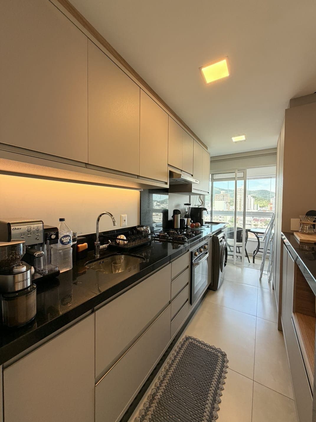 Apartamento de 2 quartos com 1 suíte e 80 m² em Itajaí