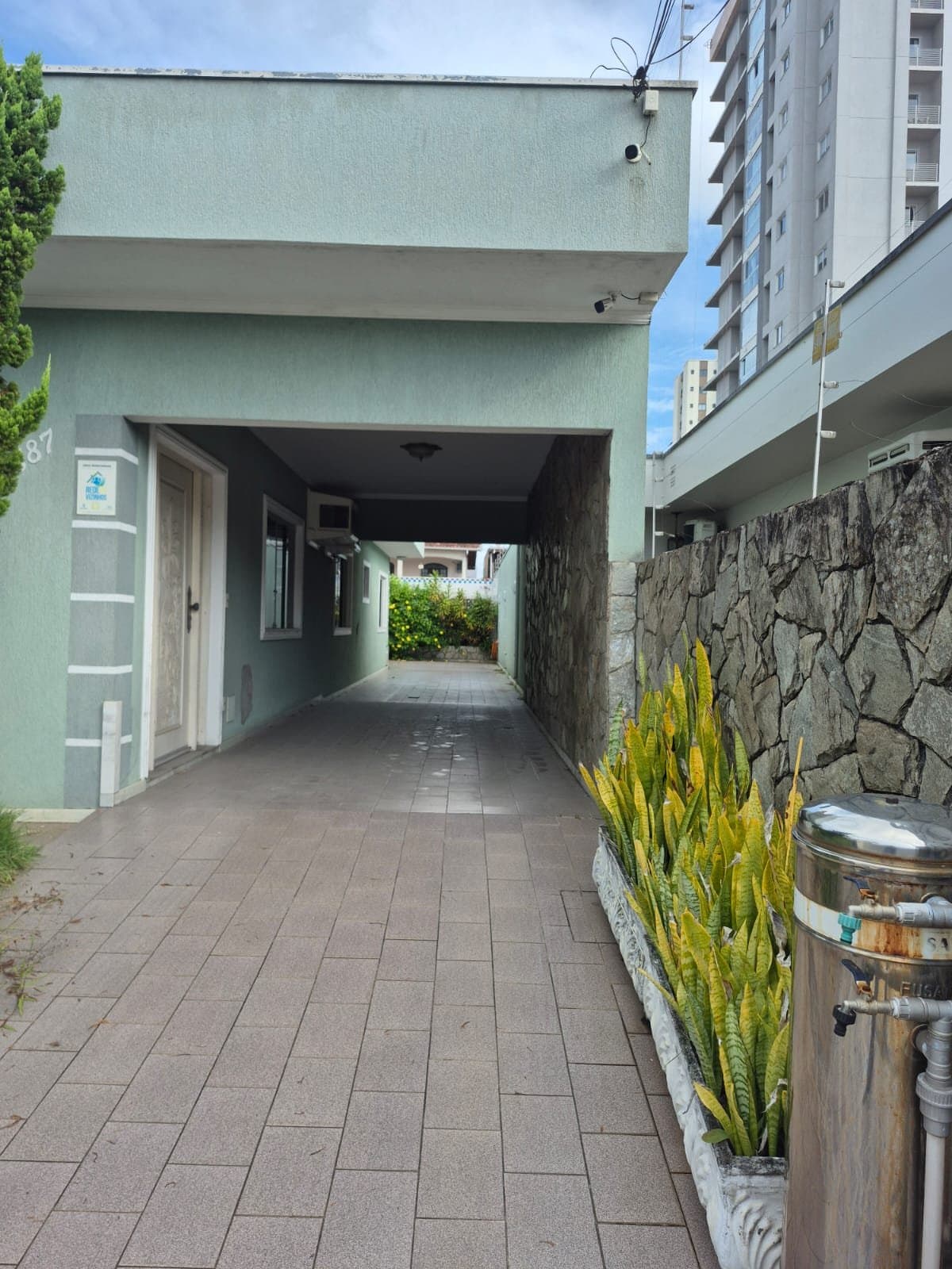 Casa de 3 quartos com 2 suítes e 340 m² em Itajaí
