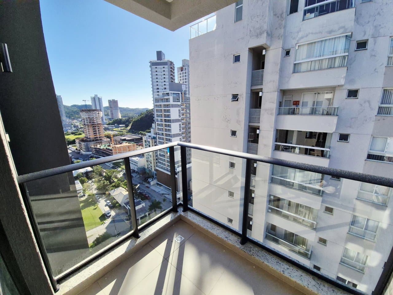 Apartamento de 1 quarto com 1 suíte e 74 m² em Itajaí