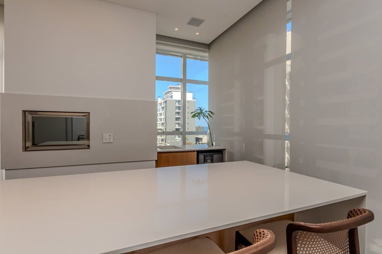 Apartamento de 3 quartos com 3 suítes e 157 m² em Itajaí