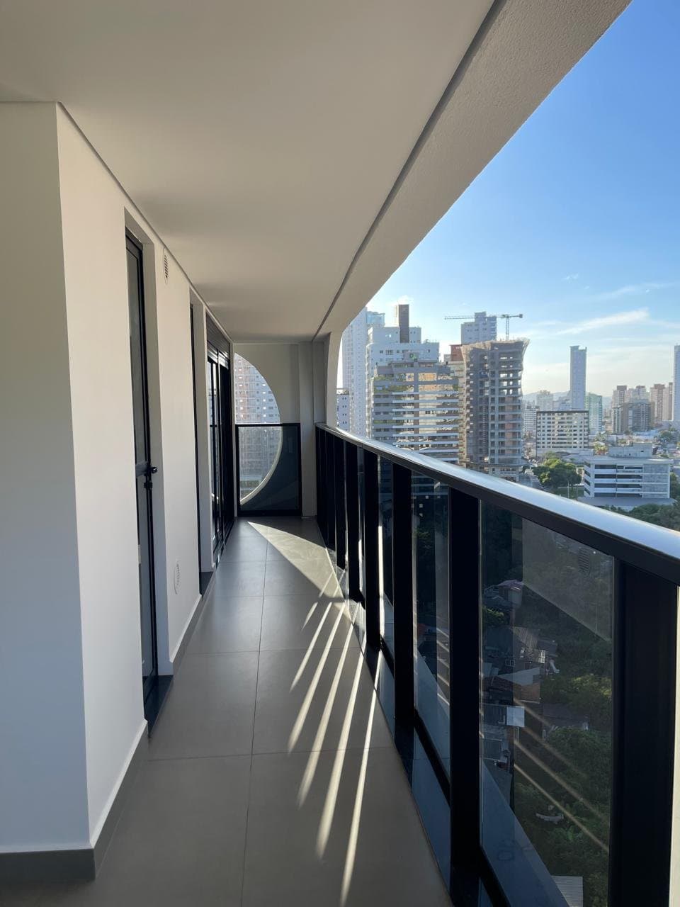 Apartamento de 2 quartos com 2 suítes e 92 m² em Itajaí