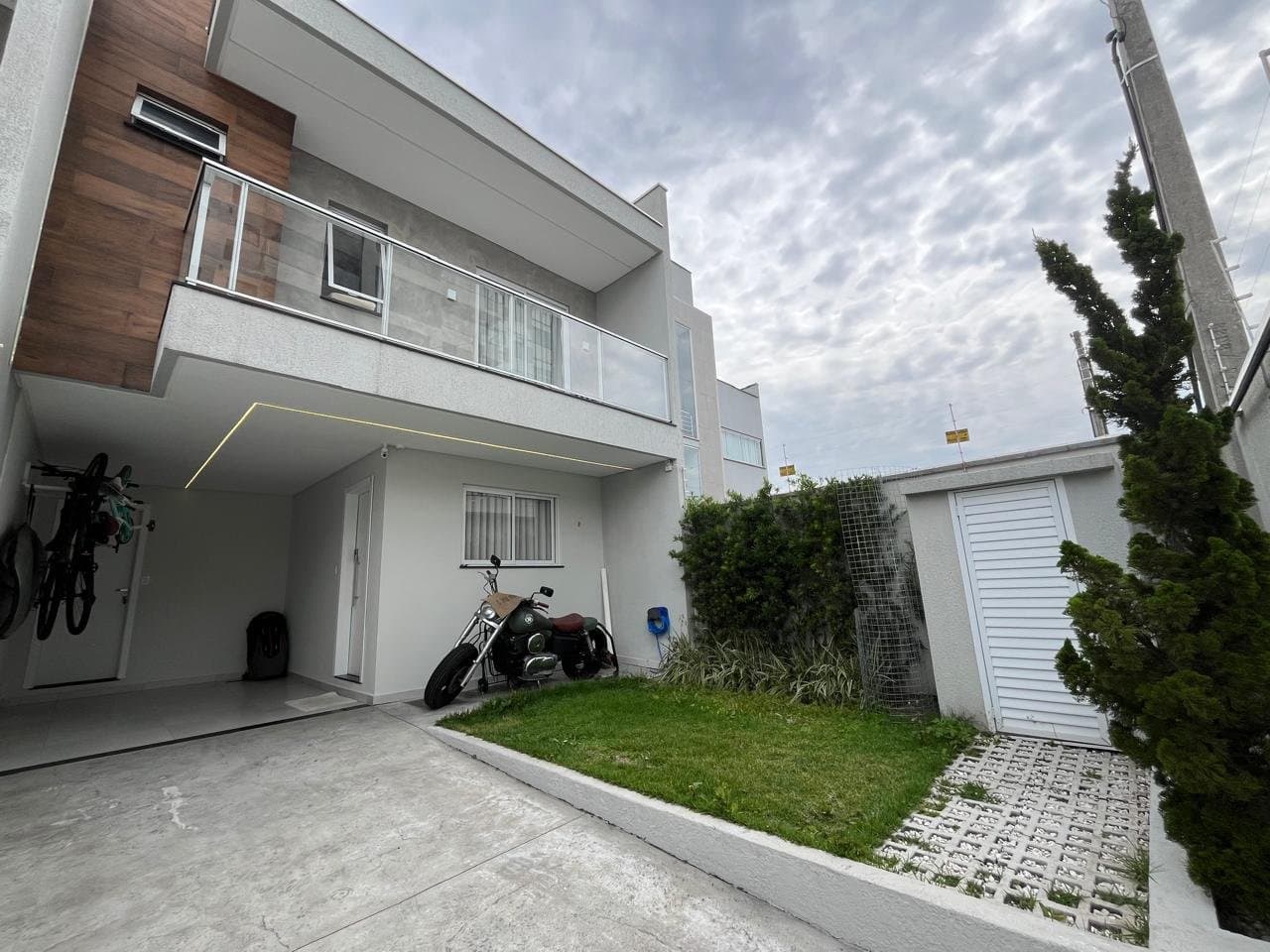 Casa de 3 quartos com 1 suíte e 150 m² em Itajaí