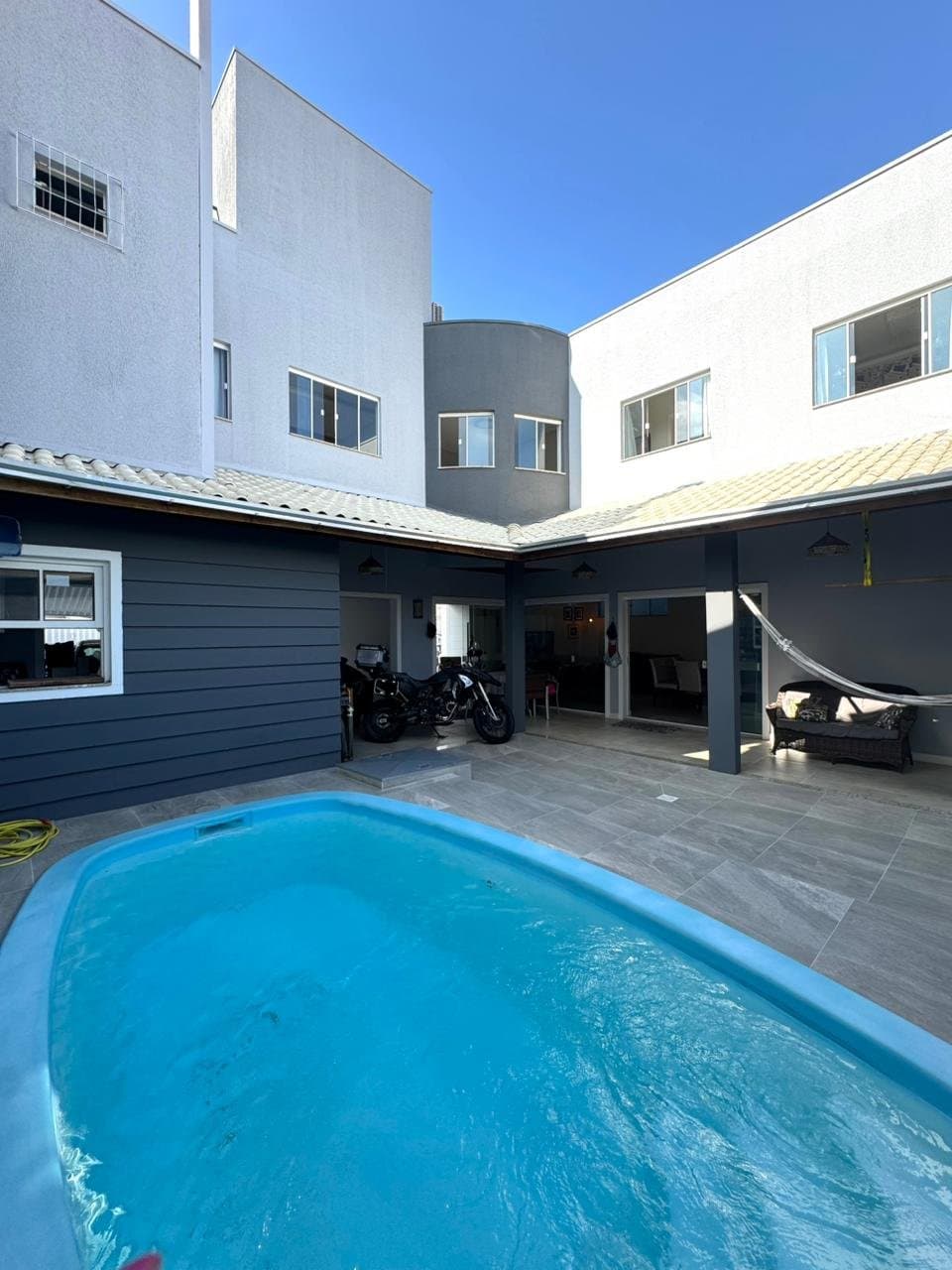 Casa de 3 quartos com 1 suíte e 263 m² em Itajaí