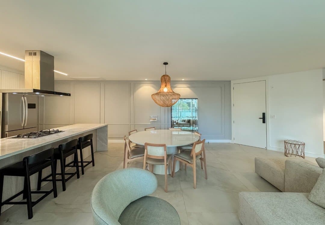 Apartamento de 3 quartos com 3 suítes e 173 m² em Itajaí