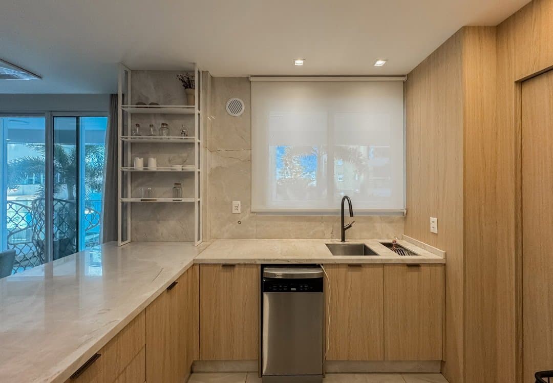 Apartamento de 3 quartos com 3 suítes e 173 m² em Itajaí