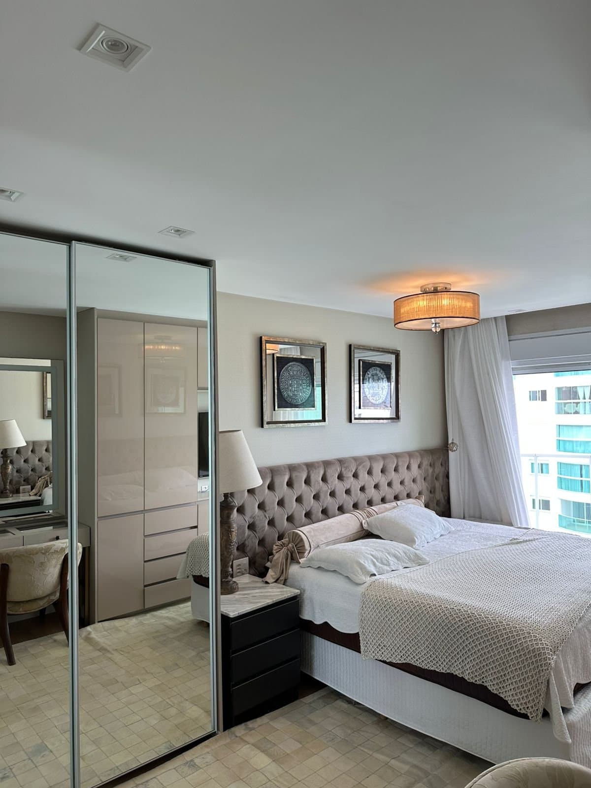 Apartamento de 3 quartos com 3 suítes e 160 m² em Itajaí