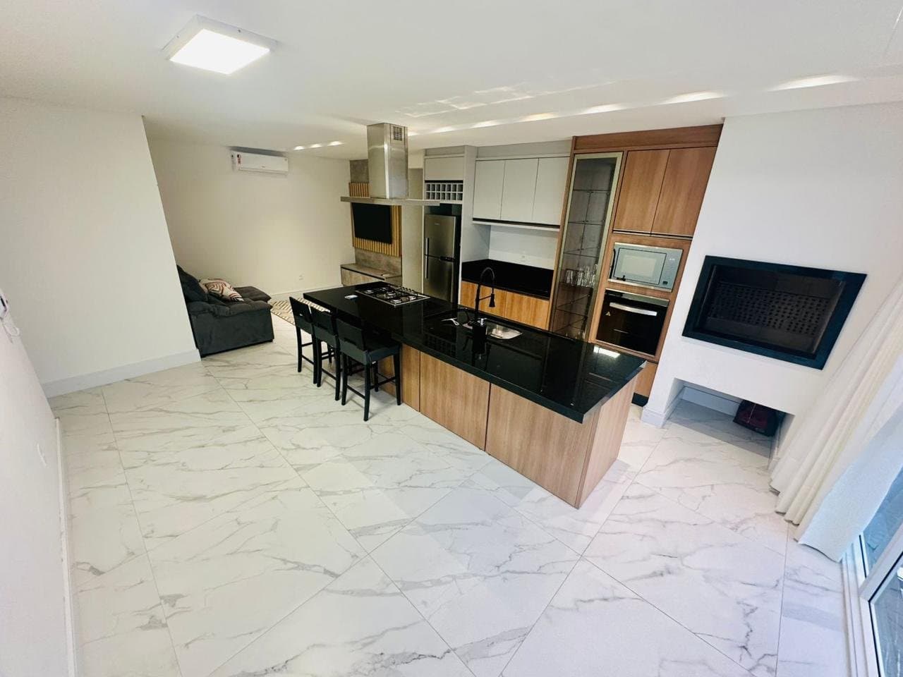 Apartamento de 3 quartos com 3 suítes e 110 m² em Itajaí