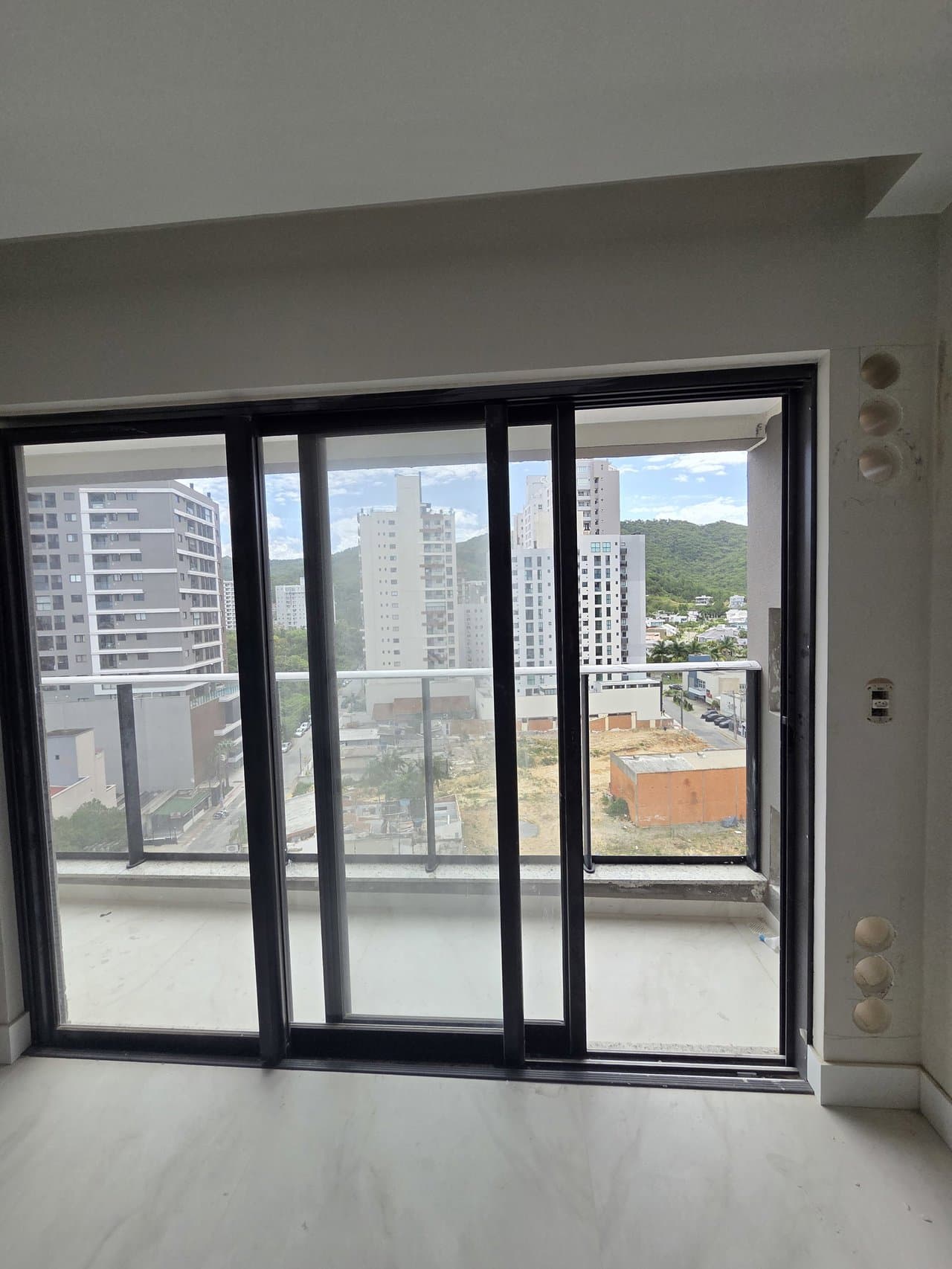 Apartamento de 2 quartos com 1 suíte e 73 m² em Itajaí