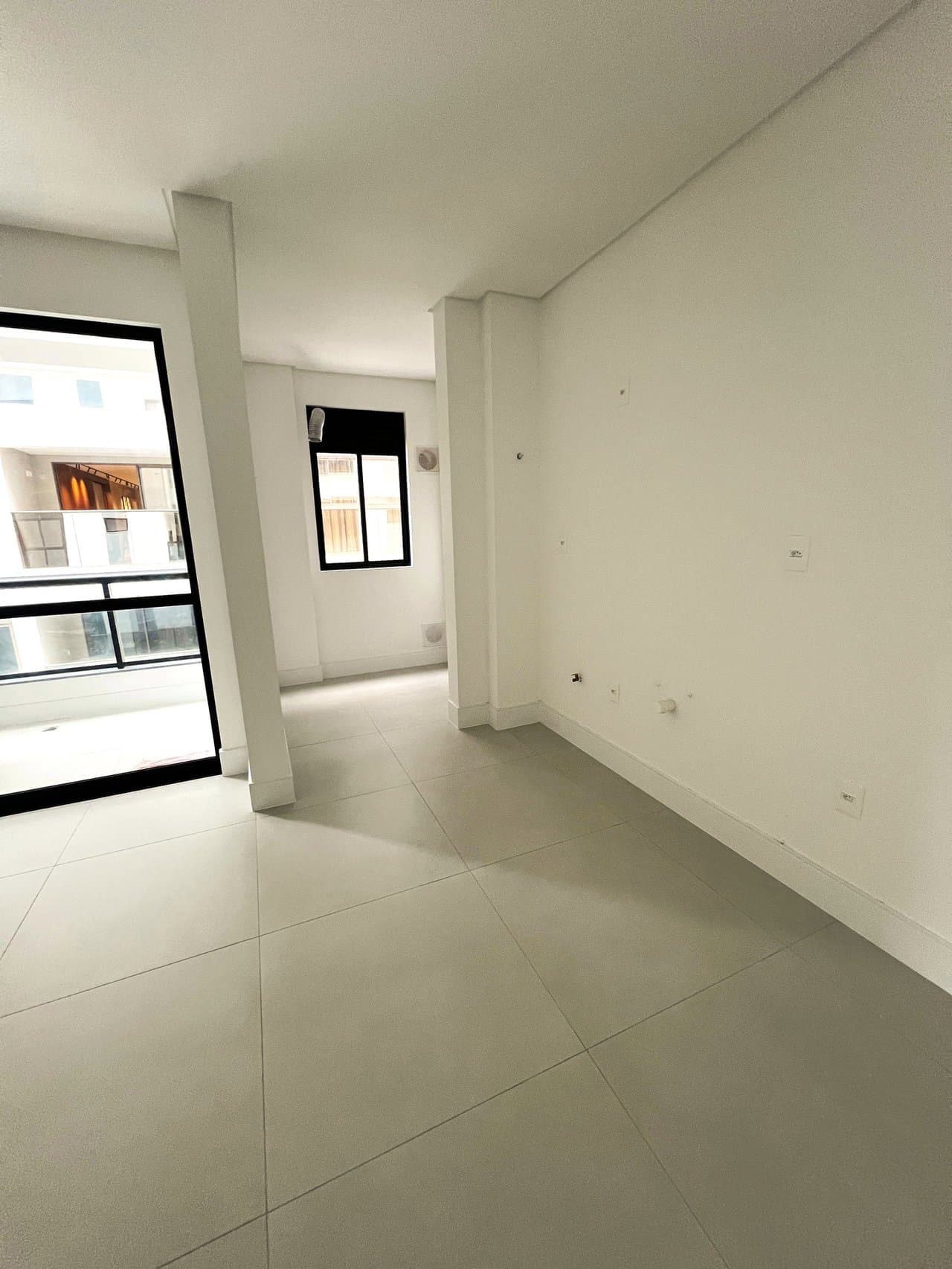 Apartamento de 2 quartos com 2 suítes e 90 m² em Itajaí