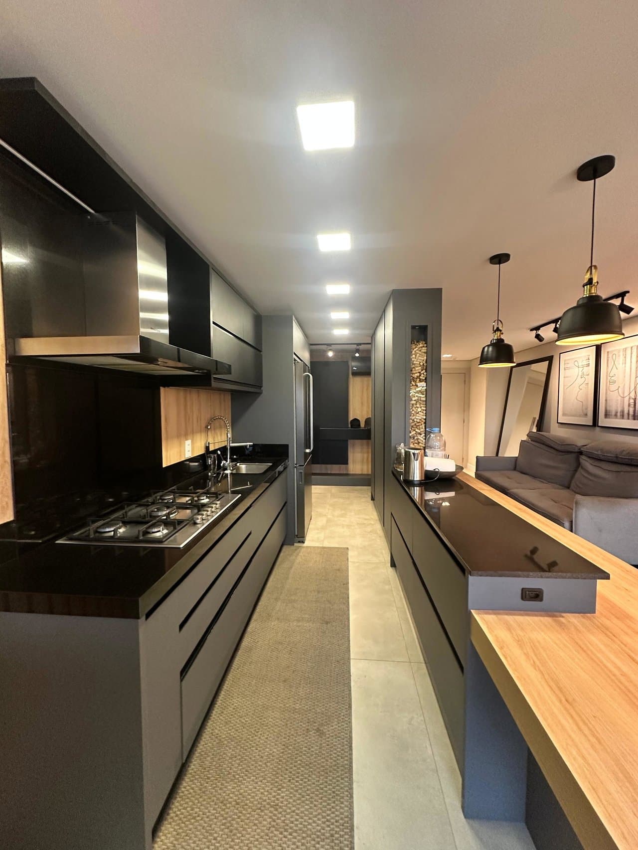 Apartamento de 2 quartos com 2 suítes e 82 m² em Itajaí