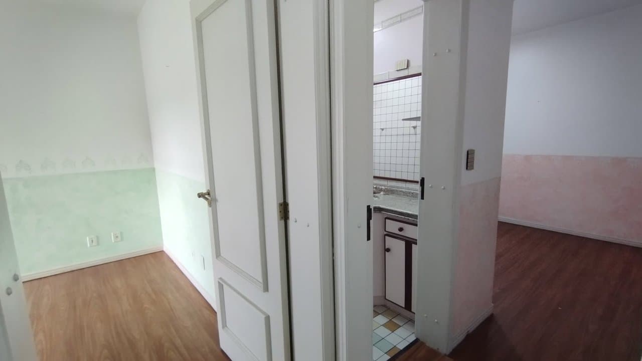 Cobertura de 6 quartos com 5 suítes e 548 m² em Itajaí
