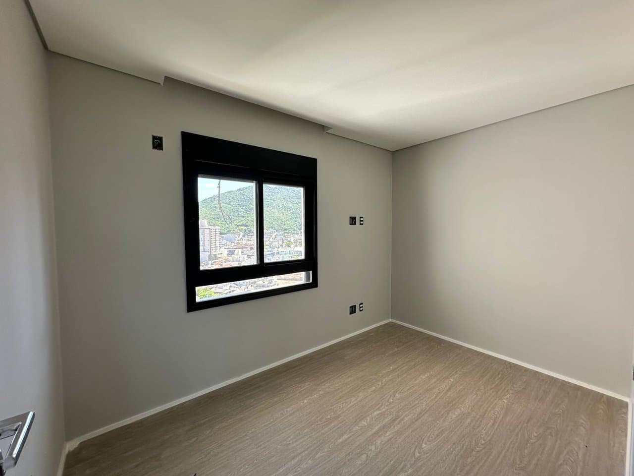 Apartamento de 3 quartos com 3 suítes e 129 m² em Itajaí