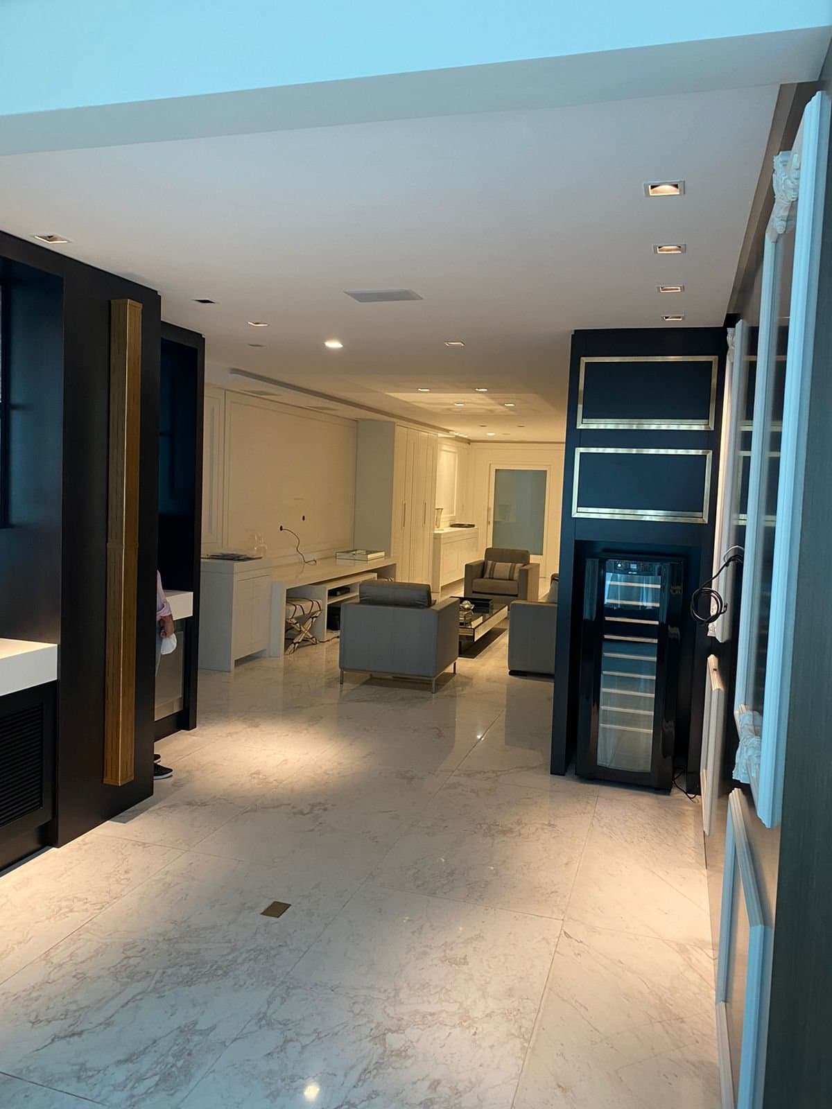 Apartamento de 3 quartos com 3 suítes e 231 m² em Itajaí
