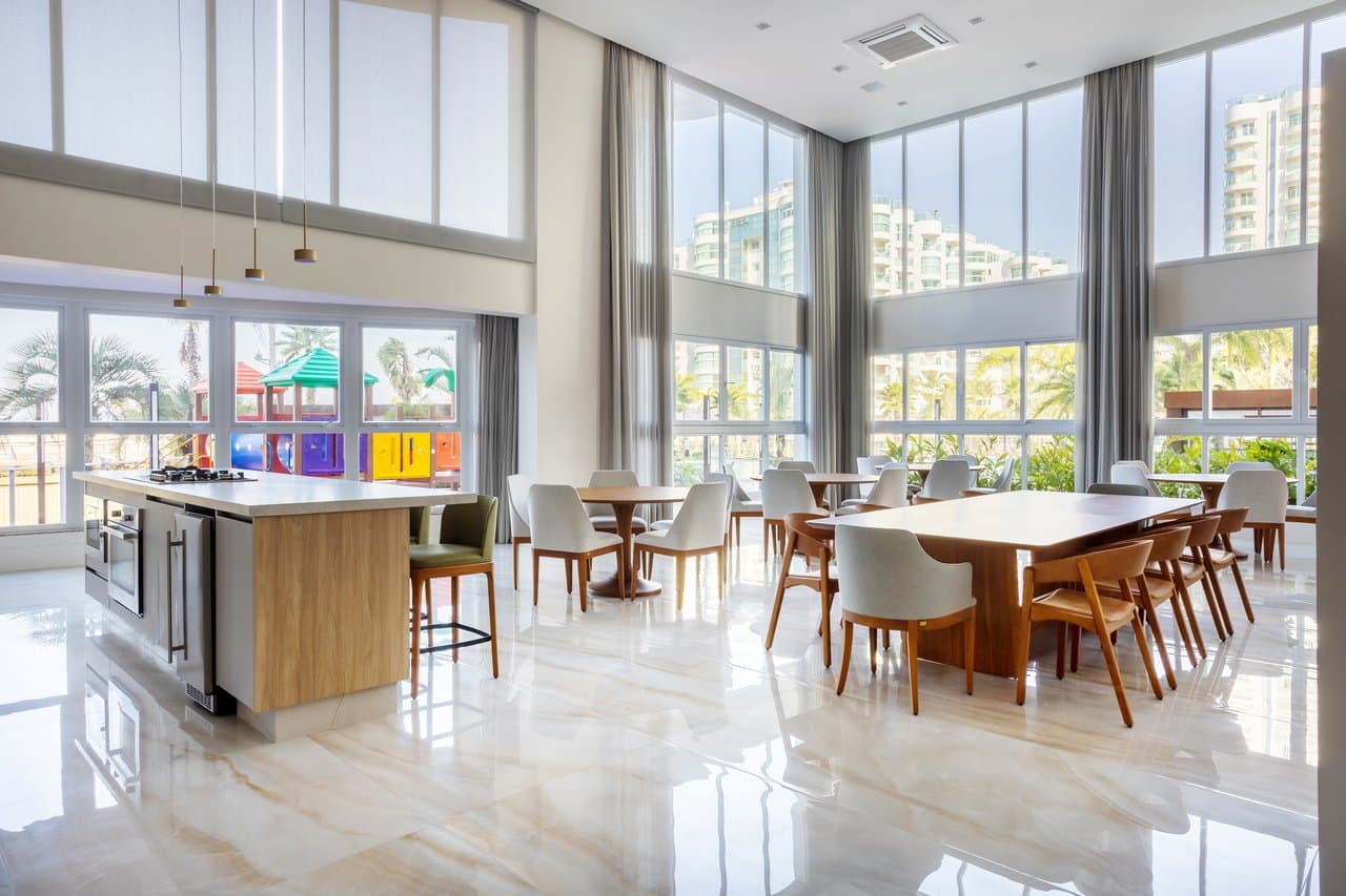 Apartamento de 4 quartos com 4 suítes e 180 m² em Itajaí