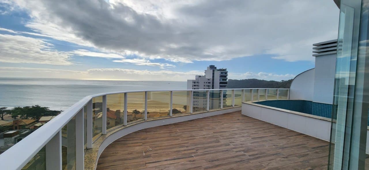 Apartamento de 4 quartos com 4 suítes e 276 m² em Itajaí