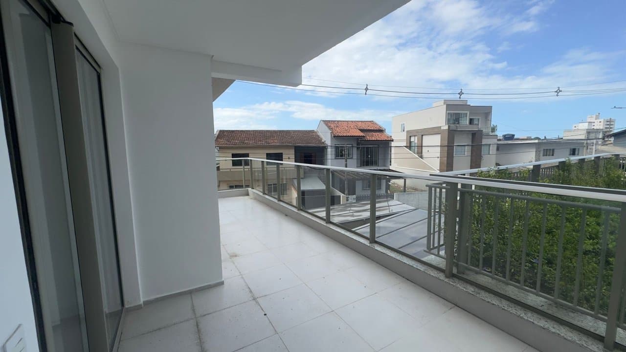 Apartamento de 2 quartos e 81 m² em Itajaí