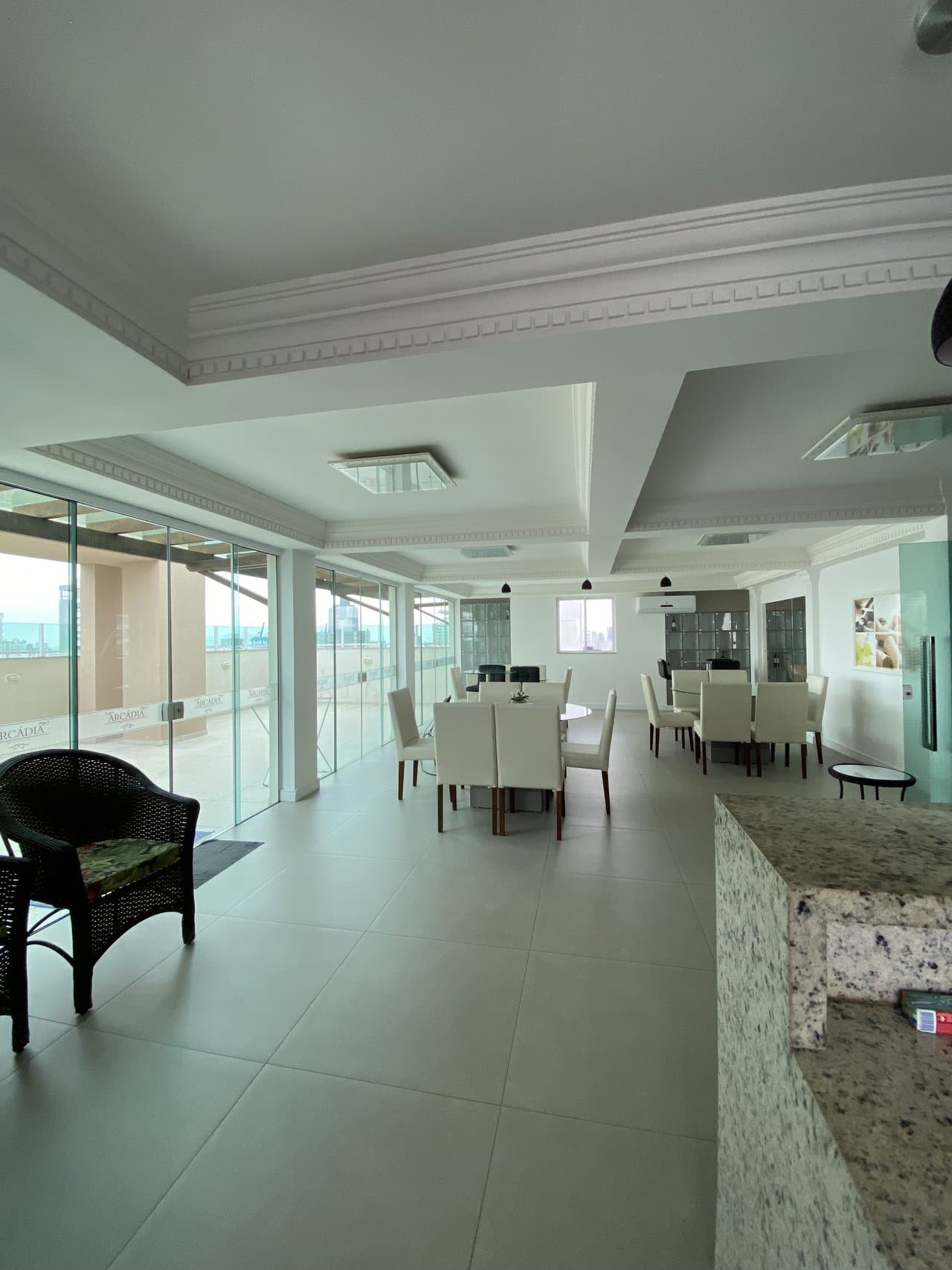 Apartamento de 2 quartos com 1 suíte e 76 m² em Itajaí