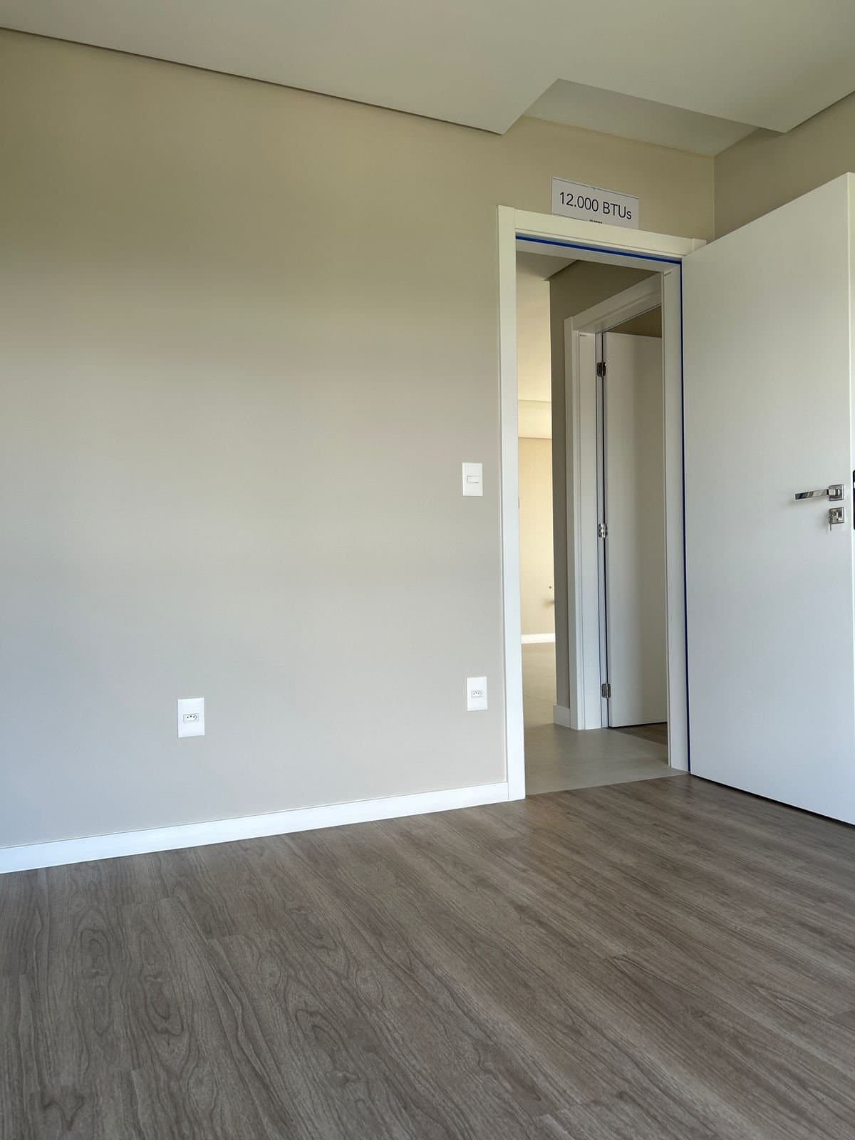 Apartamento de 3 quartos com 3 suítes e 121 m² em Itajaí