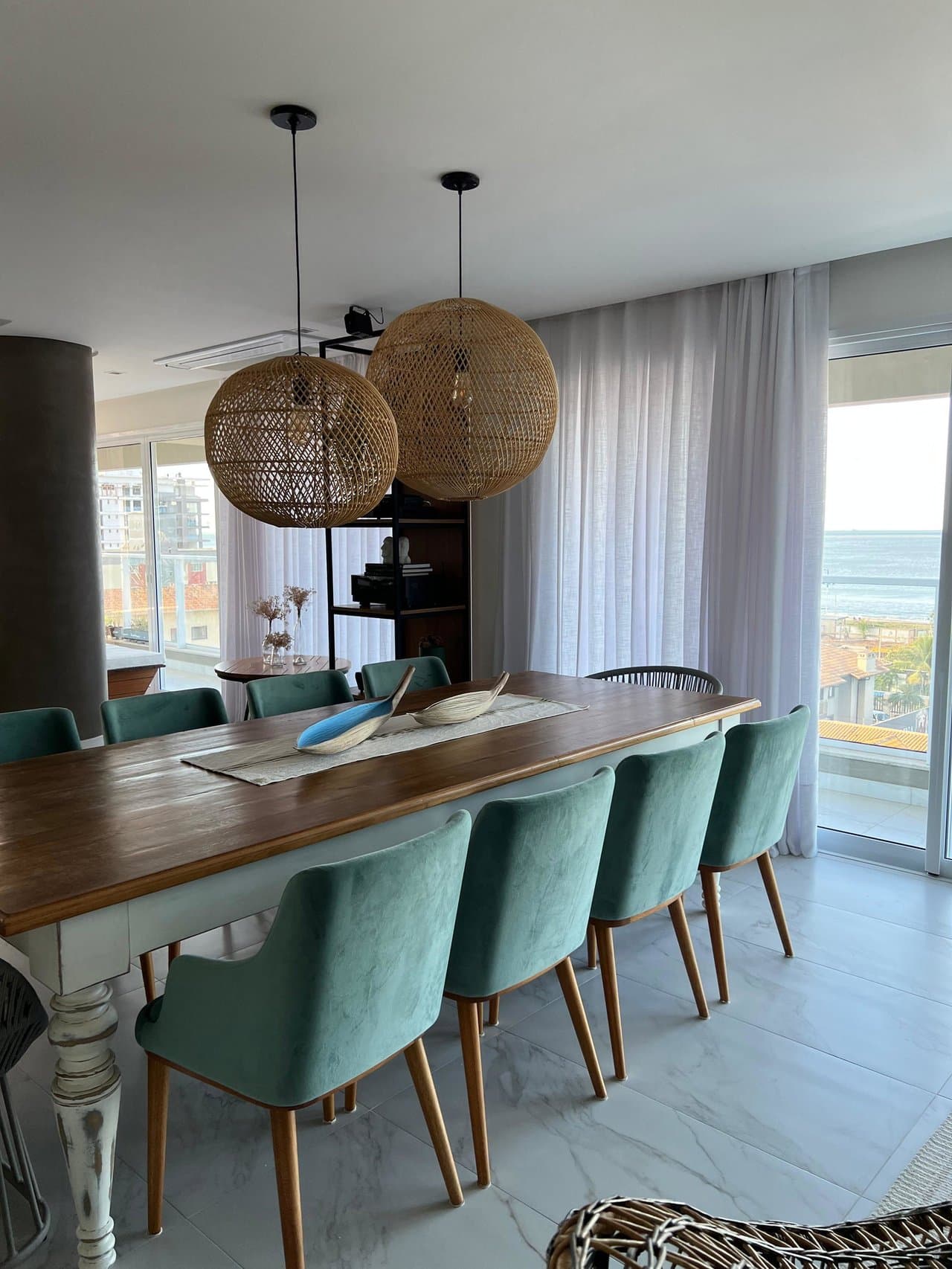 Apartamento de 3 quartos com 3 suítes e 222 m² em Praia Brava , Itajaí