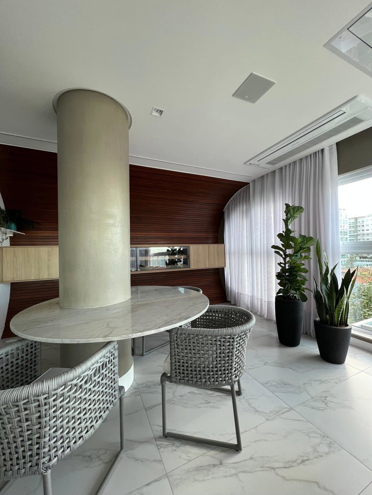 Apartamento de 3 quartos com 3 suítes e 222 m² em Praia Brava , Itajaí