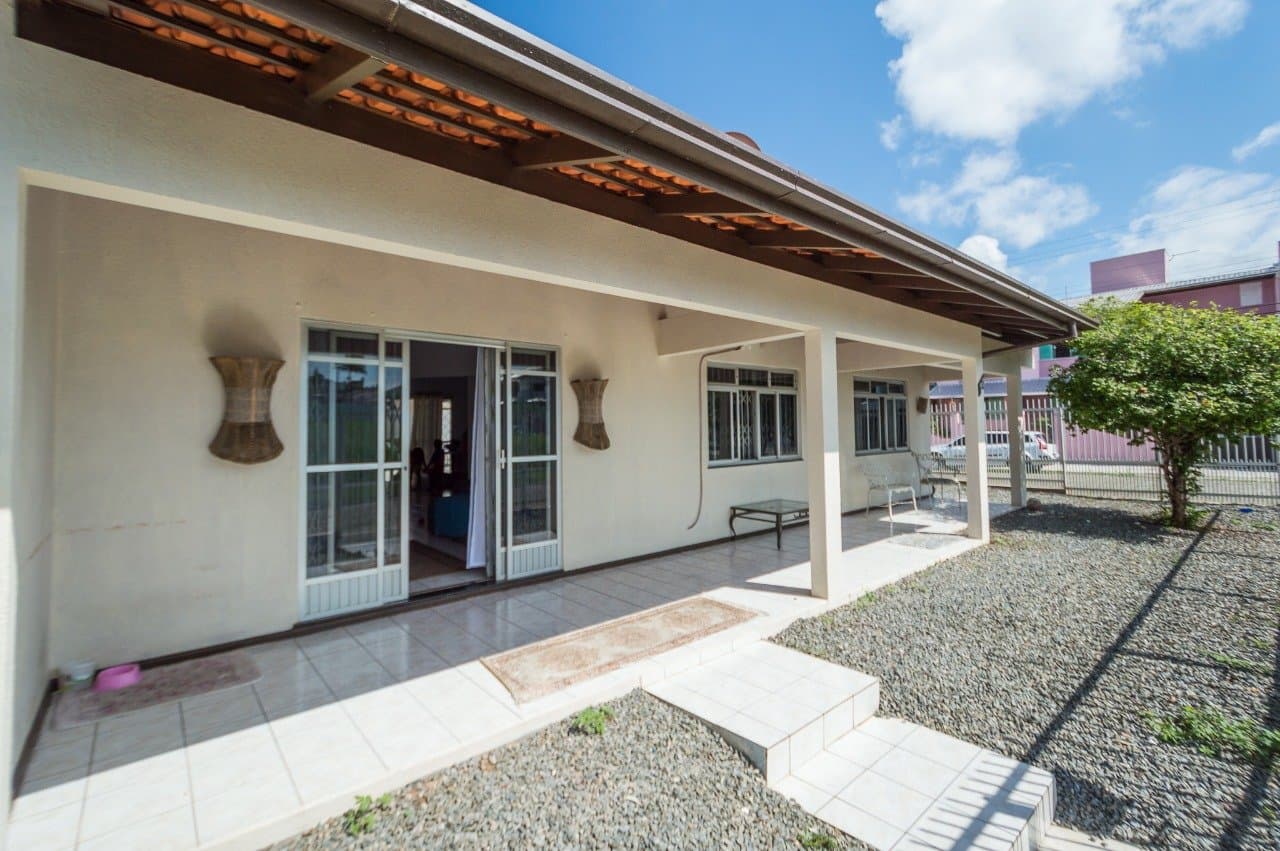 Casa de 3 quartos com 1 suíte e 103 m² em Dom Bosco, Itajaí