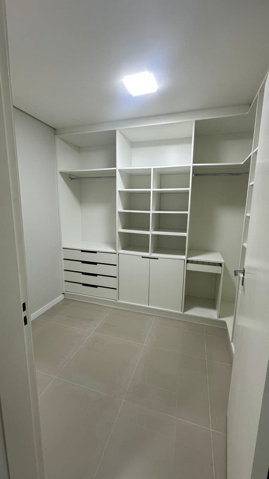 Casa de 3 quartos com 2 suítes e 172 m² em São José