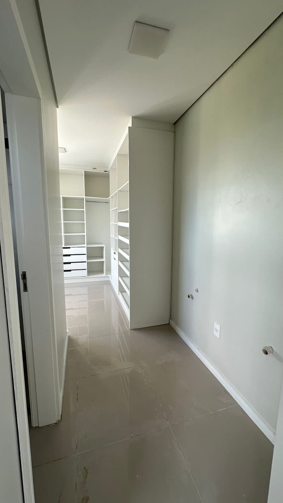 Casa de 3 quartos com 2 suítes e 172 m² em São José
